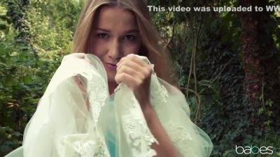 Kristof Cale And Alexis Crystal - Shameless Vixen Sex Video - hotmovs.com