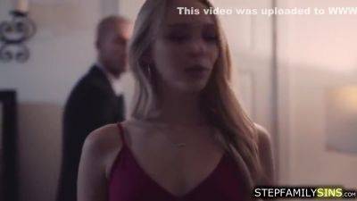 Stepdad Fucking Stepdaughter In A Hotel - upornia.com
