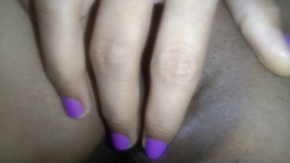 desi sister fingering self - xh.video - India