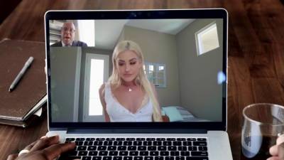 Xander Corvus - Blonde With Tight Pussy Asked For It In The Laundry Room For Hot Sex - hotmovs.com