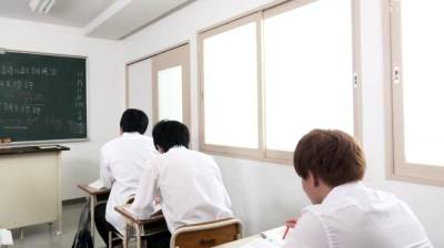 Asian college girls share dick - drtvid.com - Japan