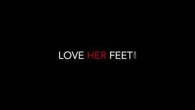 Foot Fetishist Anastasia Doesnt Seem To Get The Memo - Anastasia Knight - hotmovs.com