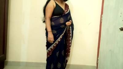Indian Big Boobs Saari Girl Blowjob And Eating Bf Cum - hotmovs.com - India