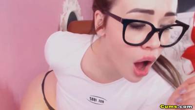 Nerdy Slut Toys Her Mouth and Pussy - hclips.com