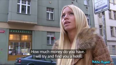 Blonde Lost In Prague Finds Herself Sucking On Stranger's Cock - porntry.com - city Prague - Madrid