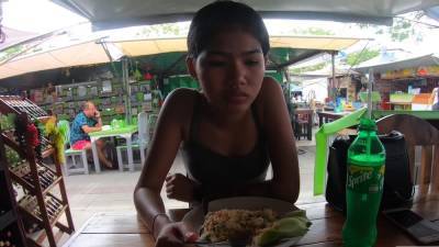 Hot Thai teen asks BF to feed her pussy - icpvid.com - Thailand