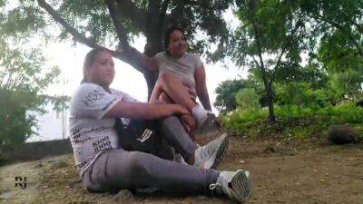 Meet - I Meet A Stranger In The Park And We Begin To Care For Each Other - upornia.com - Colombia