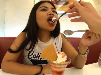 Big ass amateur Thai teen fucked by her boyfriend after having ice cream - txxx.com - Thailand