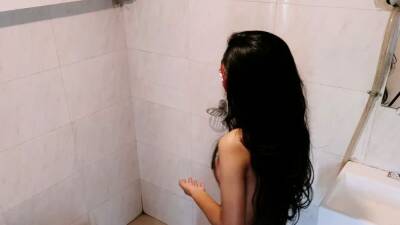 Indian Girl Taking Shower Fingering Pussy Masturbation - drtuber.com - India