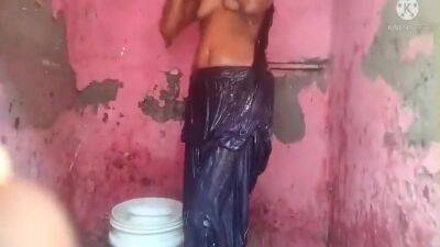 Aapki Nisha Bhabhi Nude Bathing Video Aagyi - hclips.com