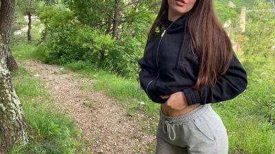 SLOPPY BLOWJOB WITH SPIT AND BIG FACIAL ON NIKE HOODIE - sunporno.com