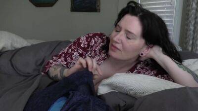 Morning Wood With Mommy With Bettie Bondage - upornia.com