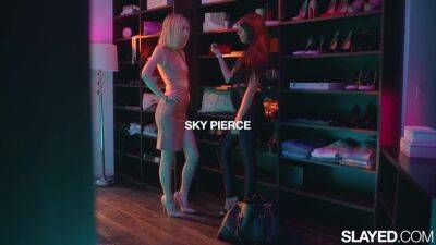 Vanna Bardot - Sky Pierce - Vivian Schmitt - Crazy Adult Movie Blonde Incredible Uncut With Vanna Bardot, Anna B And Sky Pierce - upornia.com