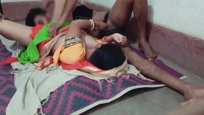 Cheating Indian Housewife Sucking Her Boyfriend’s Cock In 69 Position Before Fucking - hclips.com - India