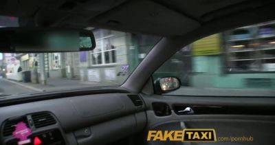 Kristine Crystalis gets her pussy paid for by fake taxi driver - sexu.com - Czech Republic