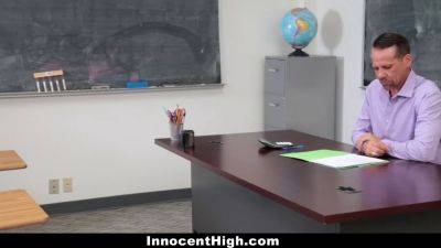 Jasmine Summers gets drilled by bored schoolgirl in detention - sexu.com