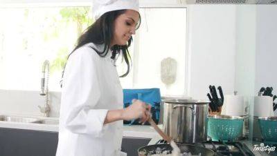 Missy Martinez - Sofi Ryan - Sofi Ryan & Missy Martinez: Culinary Delights - veryfreeporn.com