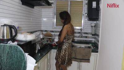 Indian Wife Honeymoon Sex In Kitchen With Her Husband - hotmovs.com - India