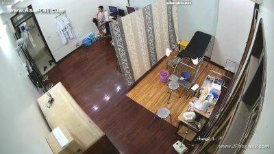 Hackers use the camera to remote monitoring of a lover's home life.615 - hclips.com - China
