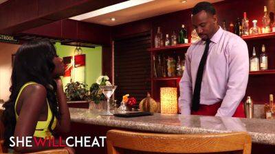 Osa Lovely cheats on her man with a hung bartender and swallows his load - sexu.com