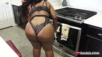 Big Booty Ebony Housewife Ms London Hot JOI - xvideos.com