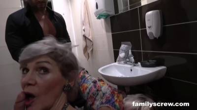 Experienced Czech granny is sucking cocks for cash and sometimes even asks to get fucked - txxx.com - Czech Republic