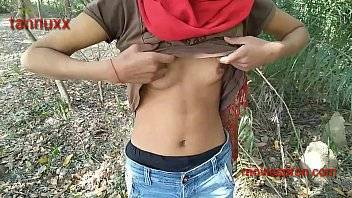 hot girlfriend outdoor teen sex fucking pussy indian desi - xvideos.com - India