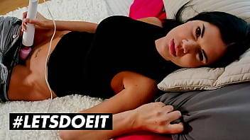 Jasmine Jae - LETSDOEIT - Jasmine Jae - British MILF Plays With Dildo In Sexy Teasing Solo Session - xvideos.com - Britain