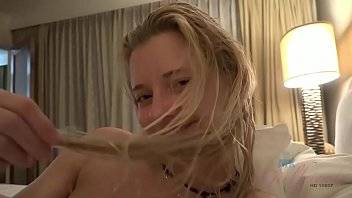 Riley Star - Took a 19 yo sugar b. back to hotel after h. out all day and fucked her (POV) - xvideos.com
