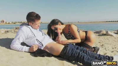 Skin - Unforgettable sex on the beach with curvaceous Latina Canela Skin - anysex.com