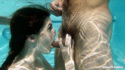 James Angel - Reality Wet Threesome Hardcore in Pool: Social Sluts Blow Delivery Guy Underwater - BBC James Angel - xhand.com